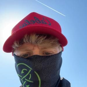 Meet your Posher, Christian